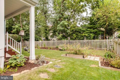 218 Thames Dr, Frederick, MD 21702 photo 3