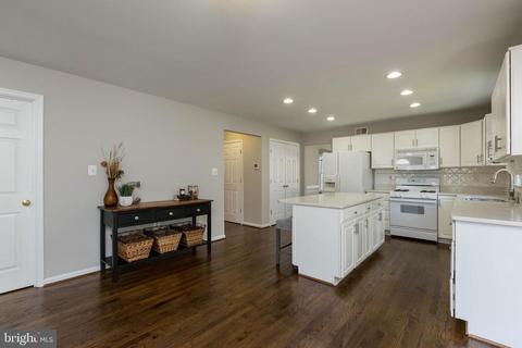 633 Bushytail Dr, Frederick, MD 21703 photo 12