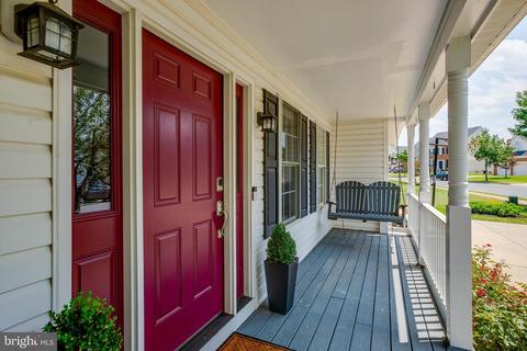 633 Bushytail Dr, Frederick, MD 21703 photo 3