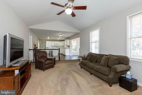 633 Bushytail Dr, Frederick, MD 21703 photo 17