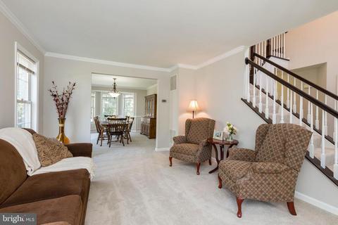 633 Bushytail Dr, Frederick, MD 21703 photo 4