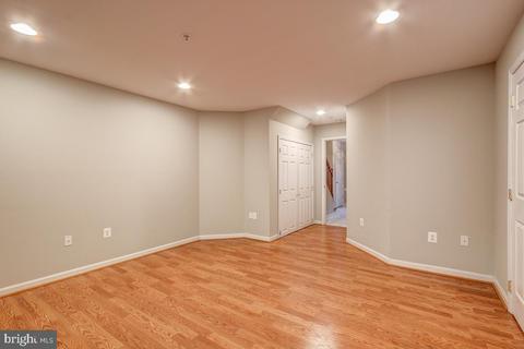 2497 Lakeside Dr, Frederick, MD 21702 photo 9