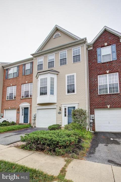 2497 Lakeside Dr, Frederick, MD 21702 photo 3