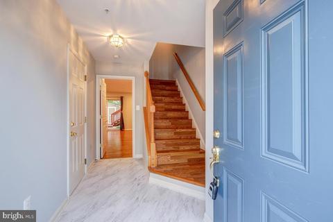 2497 Lakeside Dr, Frederick, MD 21702 photo 5