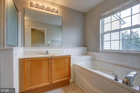 2497 Lakeside Dr, Frederick, MD 21702 photo 35