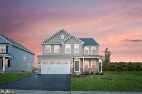 1122 Futurity St, Frederick, MD 21702 photo 1