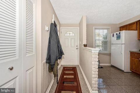 5829 Drawbridge Ct, Frederick, MD 21703 photo 7