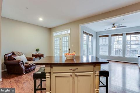 1594 Wheyfield Dr, Frederick, MD 21701 photo 9