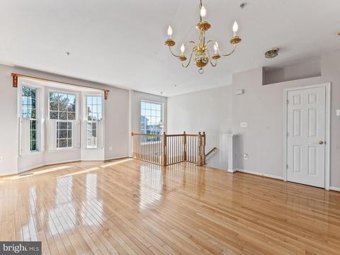 7132 Ladd Cir, Frederick, MD 21703 photo 5