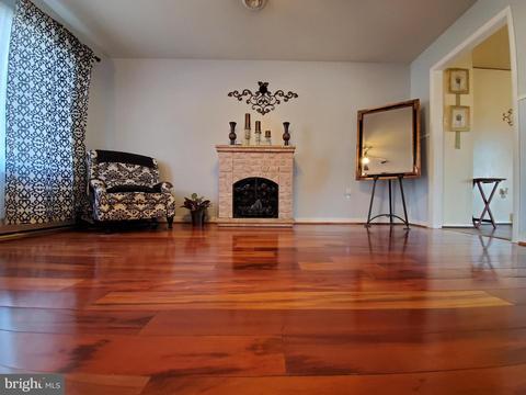 200 Spruce Ct, Frederick, MD 21701 photo 6