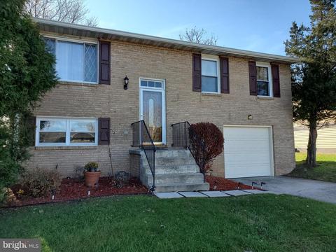 200 Spruce Ct, Frederick, MD 21701 photo 1