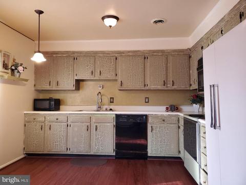 200 Spruce Ct, Frederick, MD 21701 photo 8