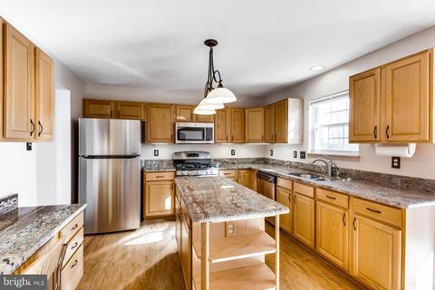 5015 Saint Simon Ct, Frederick, MD 21703 photo 25