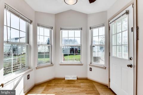 5015 Saint Simon Ct, Frederick, MD 21703 photo 6