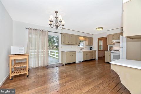 7316 Brookside Dr, Frederick, MD 21702 photo 13