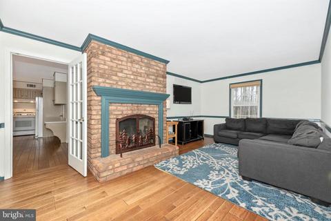 7316 Brookside Dr, Frederick, MD 21702 photo 3