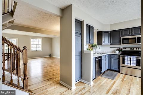 6386 New Haven Ct, Frederick, MD 21703 photo 4