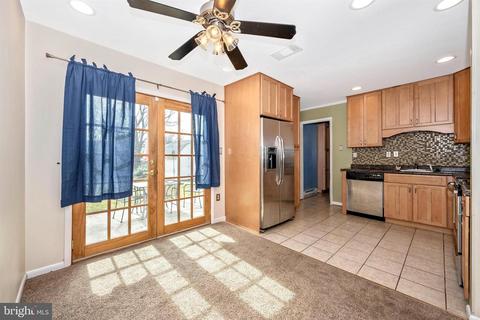 808 Young Pl, Frederick, MD 21702 photo 8