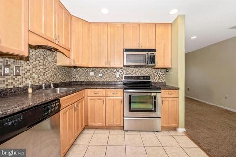 808 Young Pl, Frederick, MD 21702 photo 13