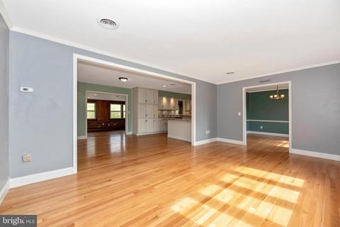 7310 Parkview Dr, Frederick, MD 21702 photo 4