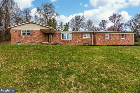 7310 Parkview Dr, Frederick, MD 21702 photo 2