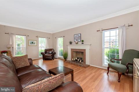 2209 Parish Ln, Frederick, MD 21701 photo 9
