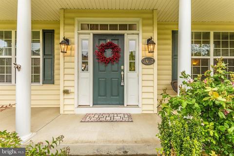 2407 Barrett Ct, Frederick, MD 21702 photo 3