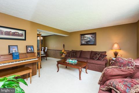 1823 Millstream Dr, Frederick, MD 21702 photo 4