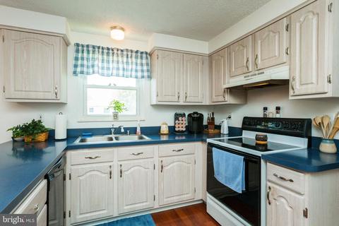 1823 Millstream Dr, Frederick, MD 21702 photo 9