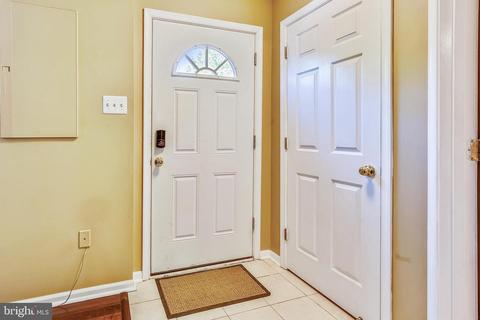 5809 Duke Ct, Frederick, MD 21703 photo 4