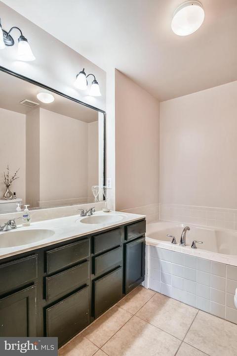 5809 Duke Ct, Frederick, MD 21703 photo 21