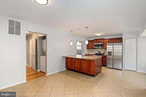211 Thames Dr, Frederick, MD 21702 photo 10