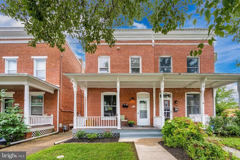 214 Washington St, Frederick, MD 21701 photo 2