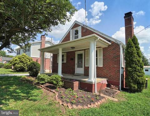 408 Lee Pl, Frederick, MD 21702 photo 2