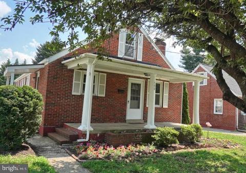 408 Lee Pl, Frederick, MD 21702 photo 1