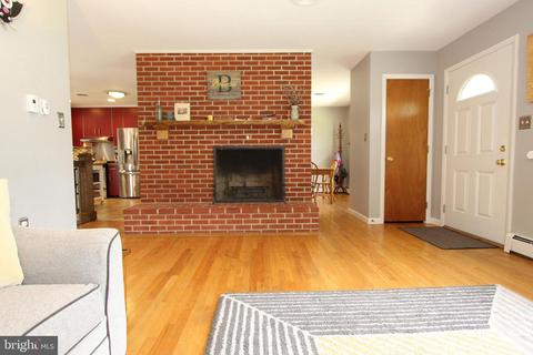 8021 Fieldstone Dr, Frederick, MD 21702 photo 6