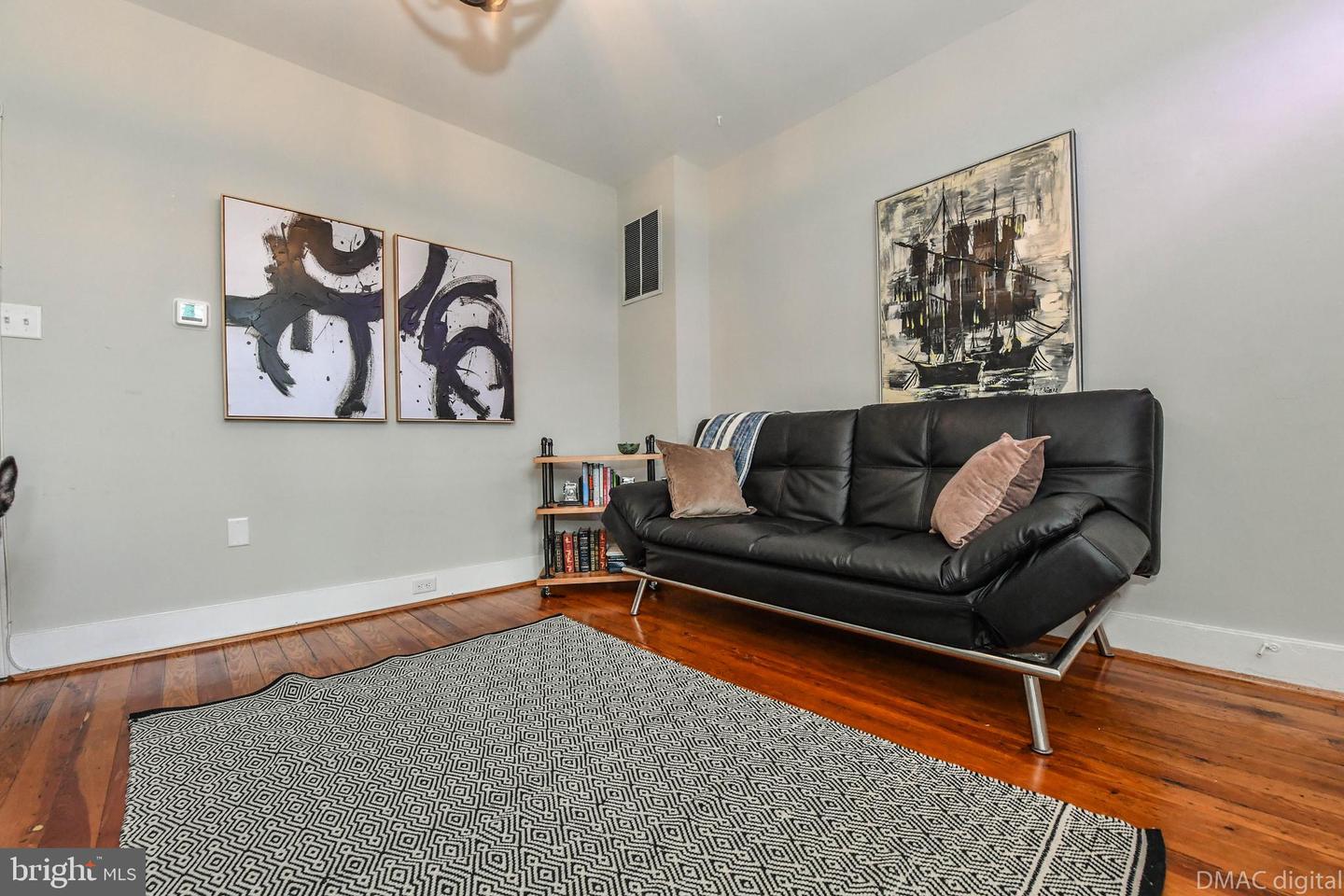 221 E 6th St, Frederick, MD 21701 photo 4