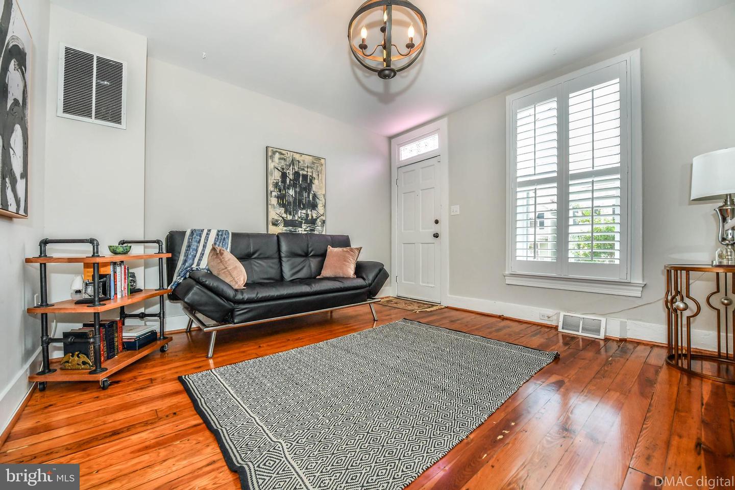 221 E 6th St, Frederick, MD 21701 photo 2