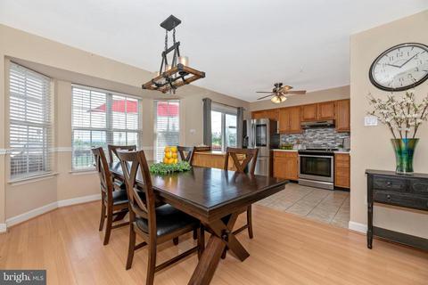 6432 View Point Ct, Frederick, MD 21703 photo 8