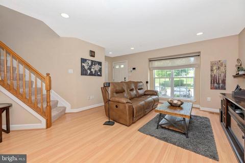 6432 View Point Ct, Frederick, MD 21703 photo 3