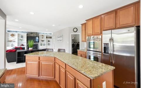 115 Maroon Ct, Frederick, MD 21702 photo 3