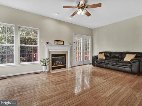 1811 Free Ter, Frederick, MD 21702 photo 9