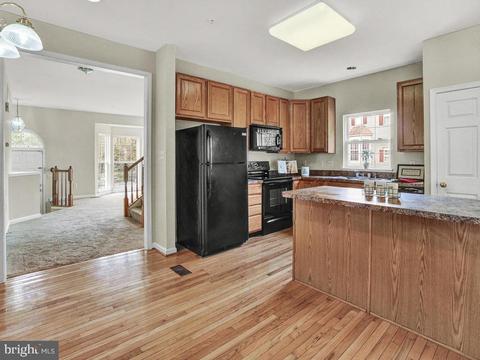 1811 Free Ter, Frederick, MD 21702 photo 8