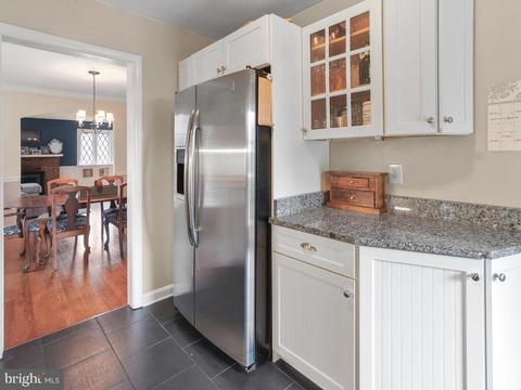 600 Lee Pl, Frederick, MD 21702 photo 9