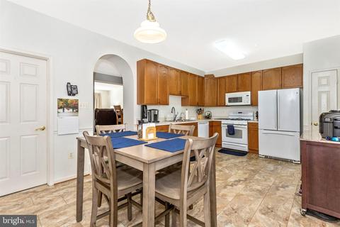 2222 Lamp Post Ln, Frederick, MD 21701 photo 9