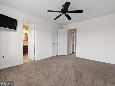 6326 Towncrest Ct, Frederick, MD 21703 photo 14