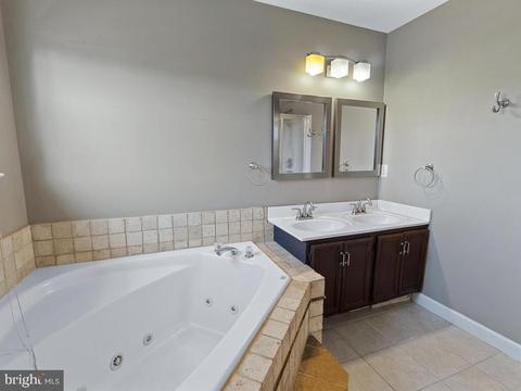 6326 Towncrest Ct, Frederick, MD 21703 photo 18