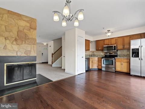 6326 Towncrest Ct, Frederick, MD 21703 photo 10