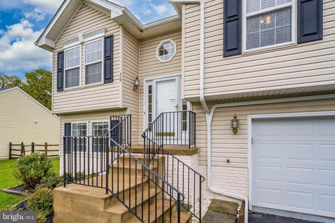 809 Aztec Dr, Frederick, MD 21701 photo 3