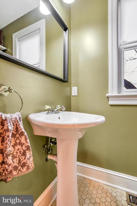 816 Trail Ave, Frederick, MD 21701 photo 22